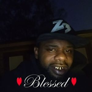 Meet your Posher, Derrick